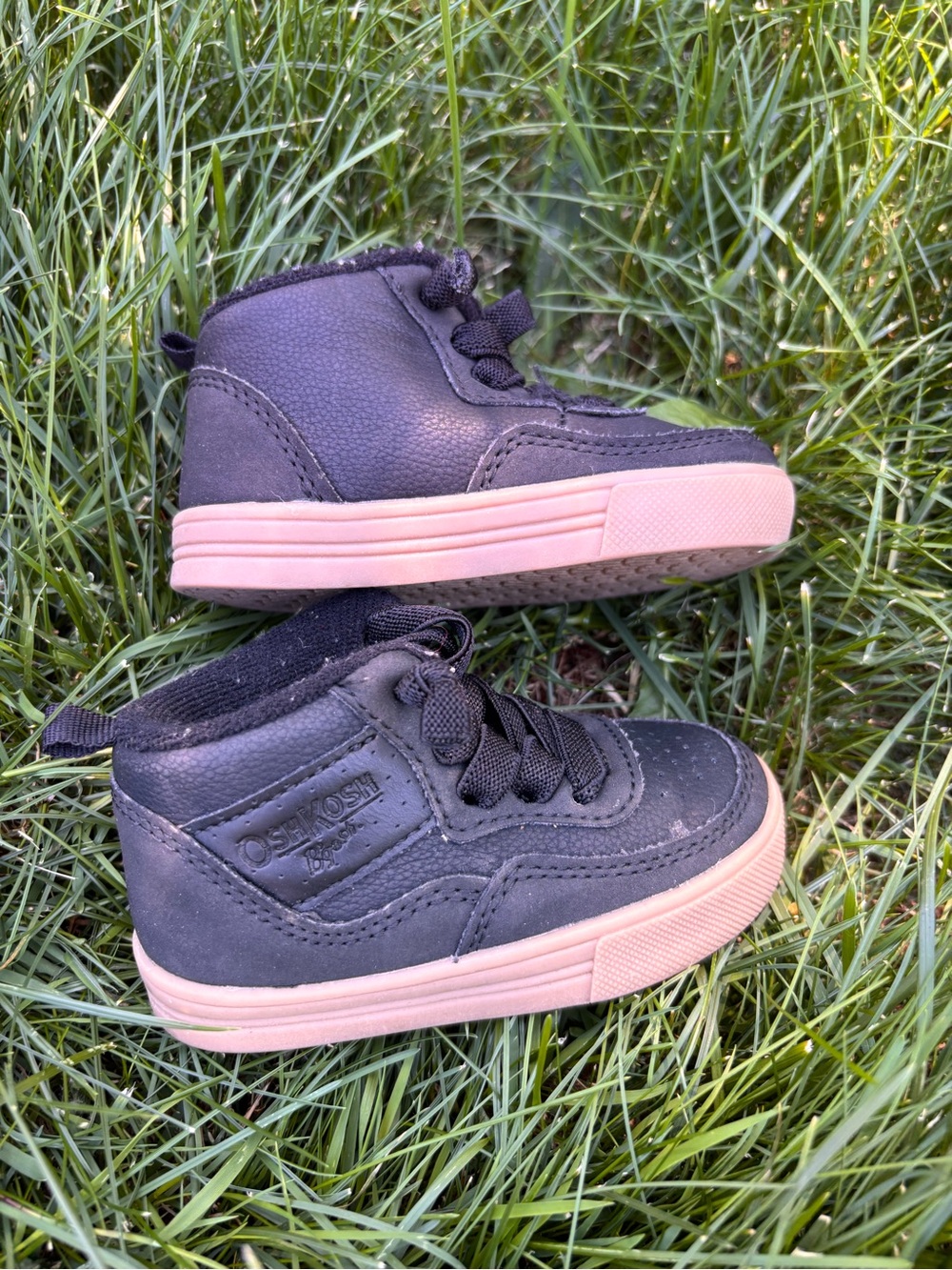 Oshkosh Sneakers
